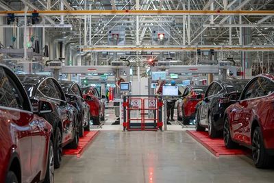 實(shí)地探訪特斯拉上海超級(jí)工廠 爆款產(chǎn)品背后的“超級(jí)制造”